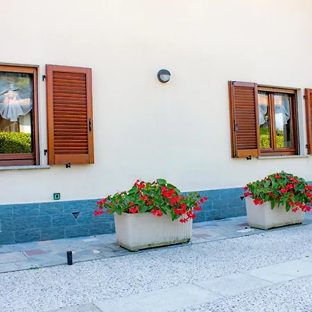 Spina Nocleg ze śniadaniem Como